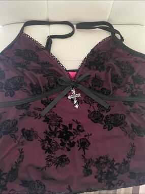ROMWE Burgundy Floral Velvet Flocked Chemise with Black Trim